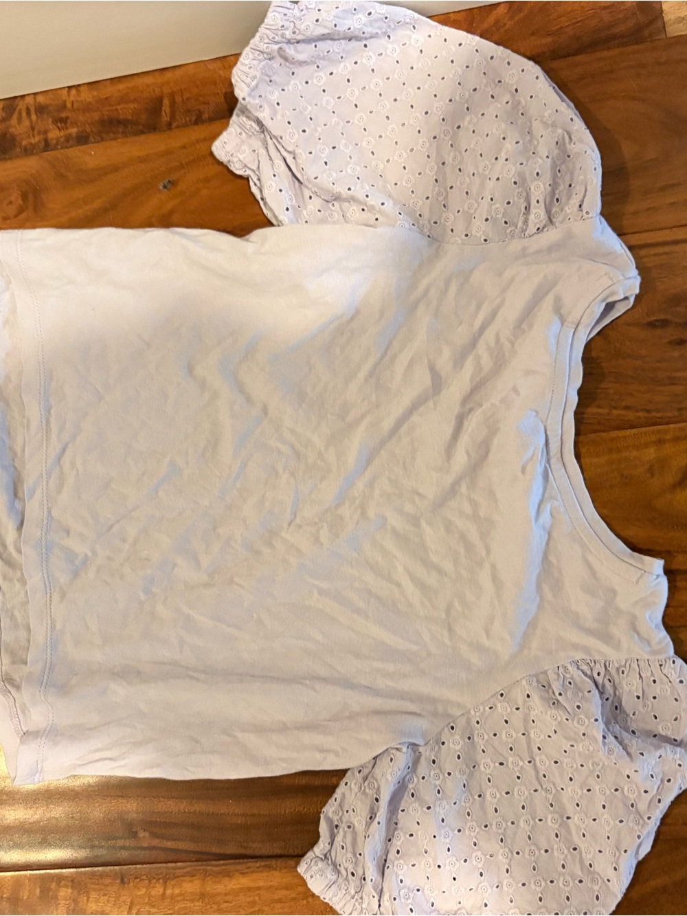 GAP Lavender Eyelet Puff Sleeve Tee